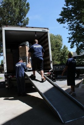 International Moving Services